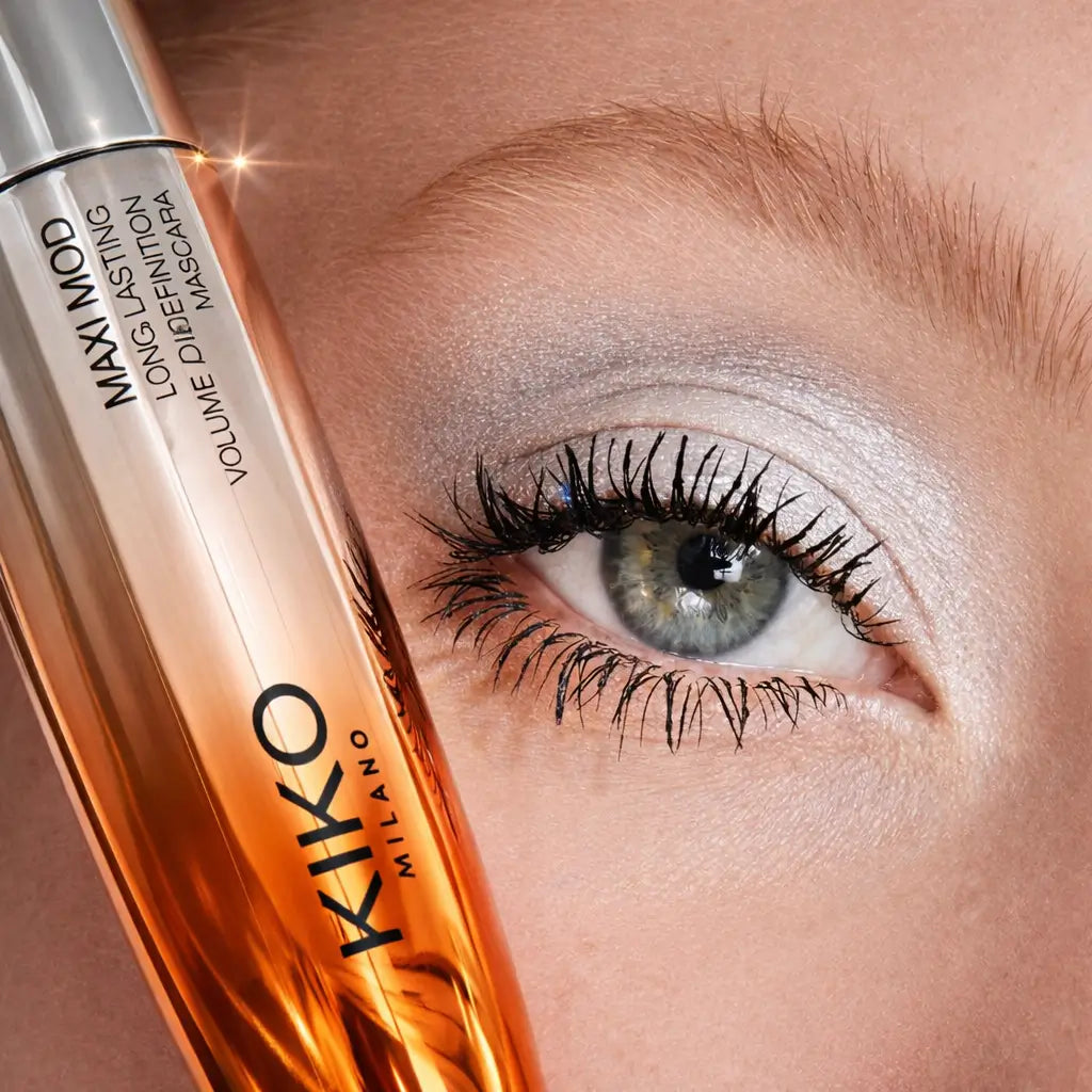 KIKO Milano: Máscara de pestañas Maxi Mod Volumen & Definidas